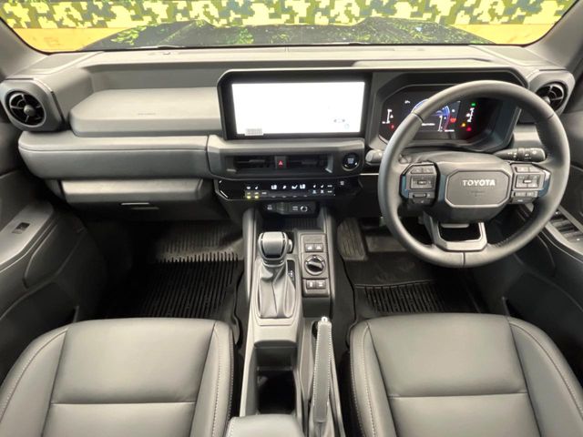 Toyota Land Cruiser FJ 2