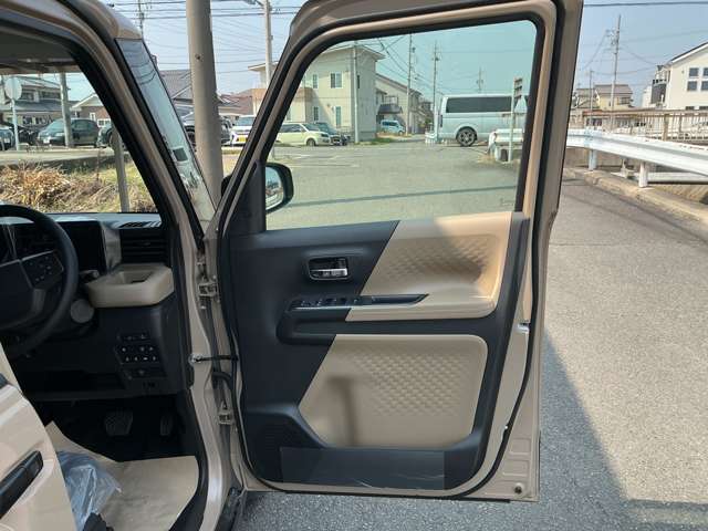 Mitsubishi Delica Mini 12