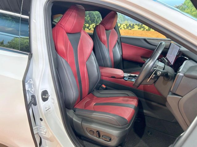 Lexus NX 8