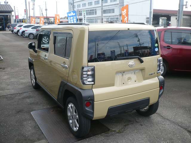 Daihatsu Taft 2
