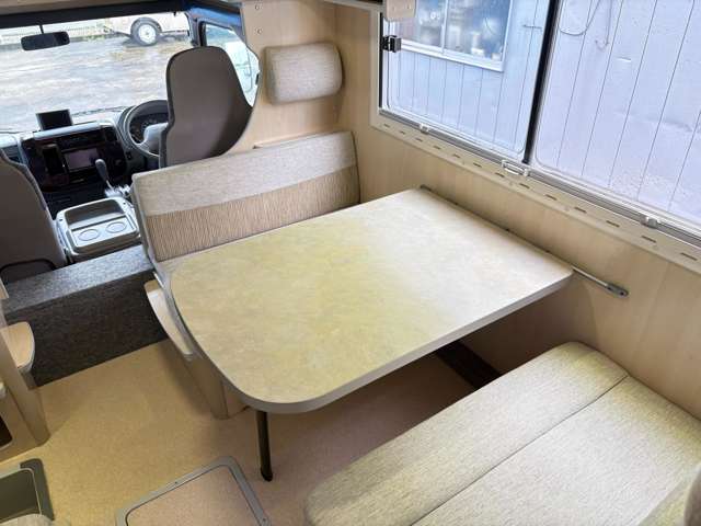 Toyota Camroad 8