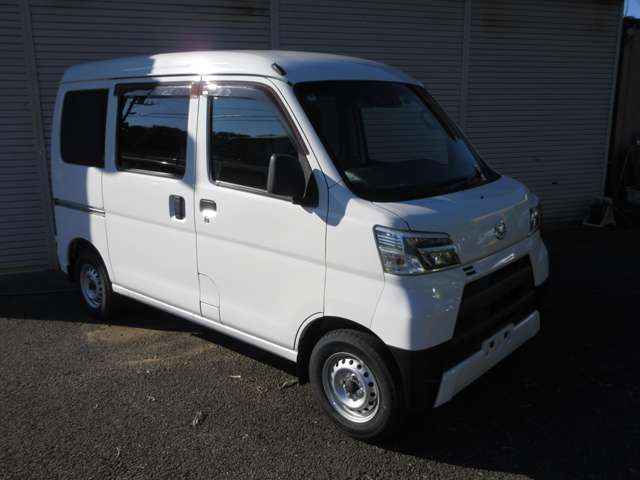 Daihatsu Hijet Cargo 6