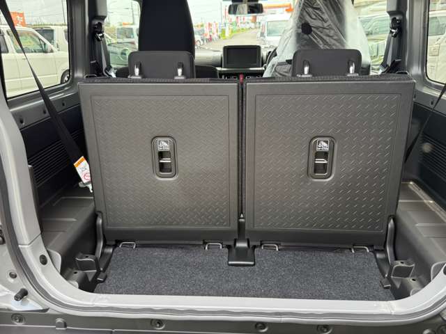 Suzuki Jimny 12