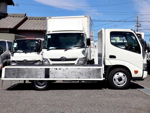 Toyota Toyoace 11