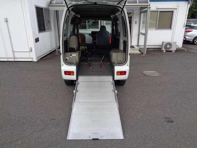 Daihatsu Hijet Cargo 11