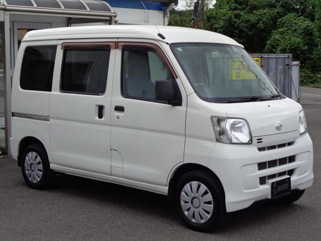 Daihatsu Hijet Cargo 4
