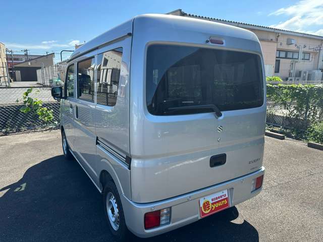 Suzuki Every 11