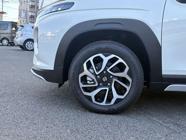 Suzuki Fronx 11