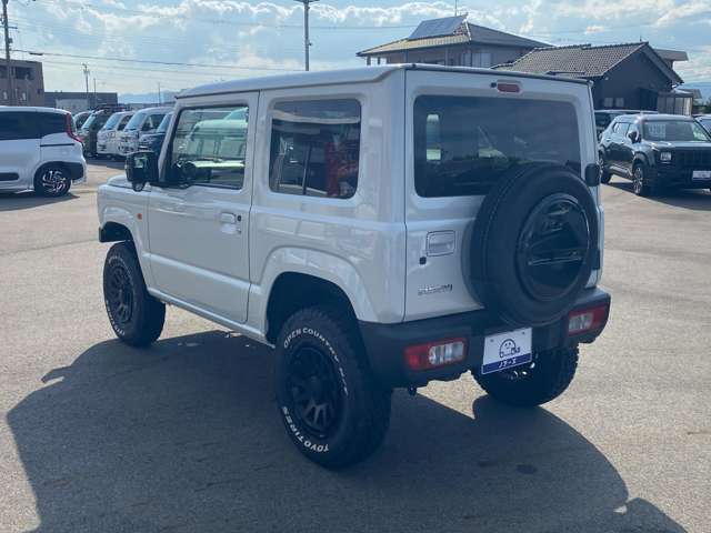 Suzuki Jimny 8