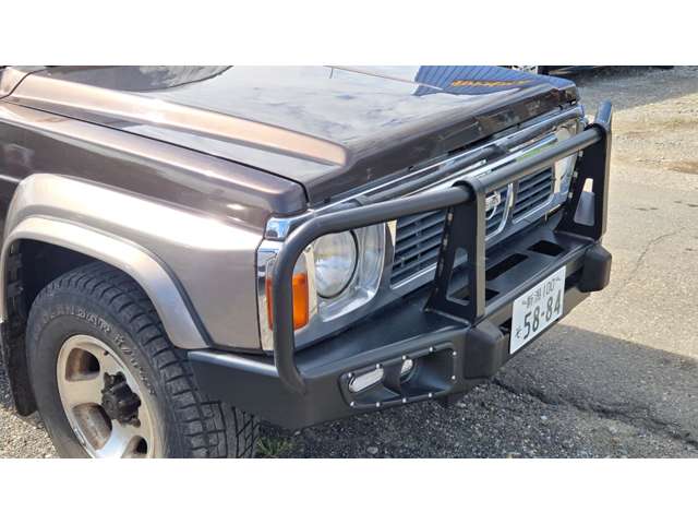 Nissan Safari 12