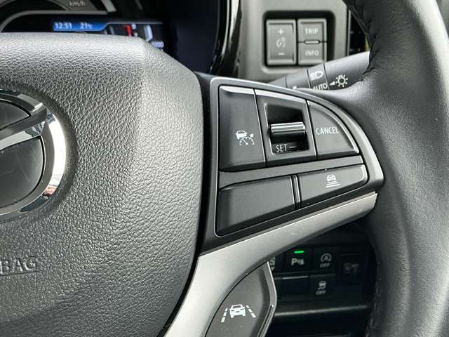Mazda Flair Crossover 6