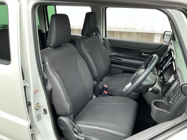 Mazda Flair Crossover 10
