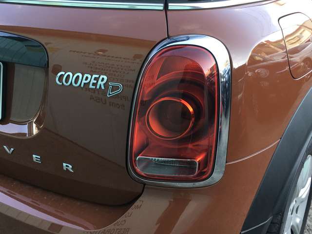 MINI Crossover 8