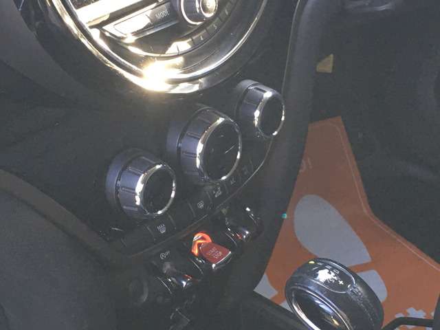 MINI Crossover 9