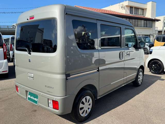 Suzuki Every 9
