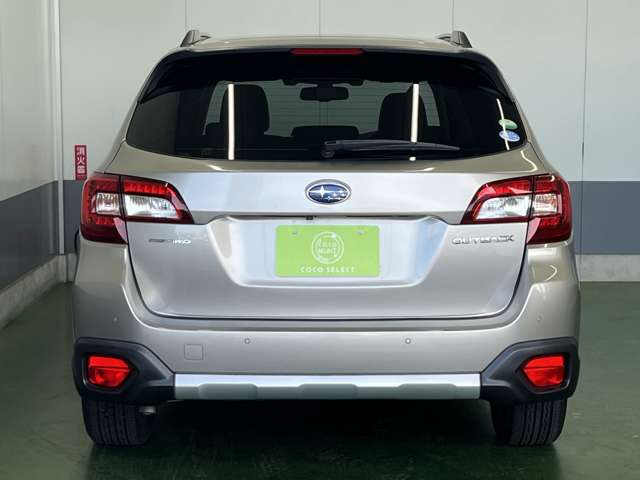 Subaru Legacy Outback 5