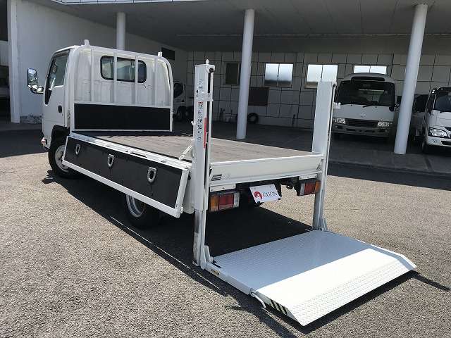 Isuzu Elf 11