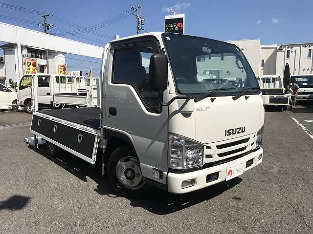 Isuzu Elf 10