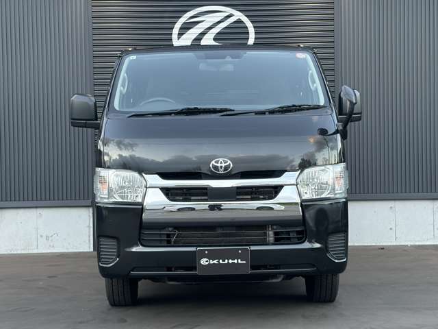 Toyota Hiace Van 2