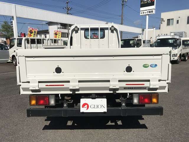 Isuzu Elf 7