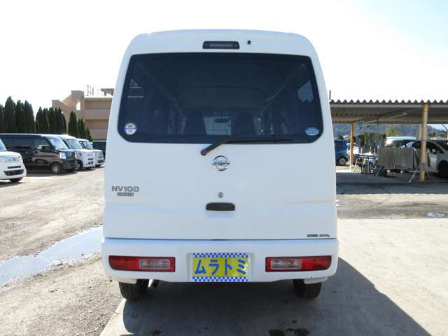 Nissan NV100 Clipper 10