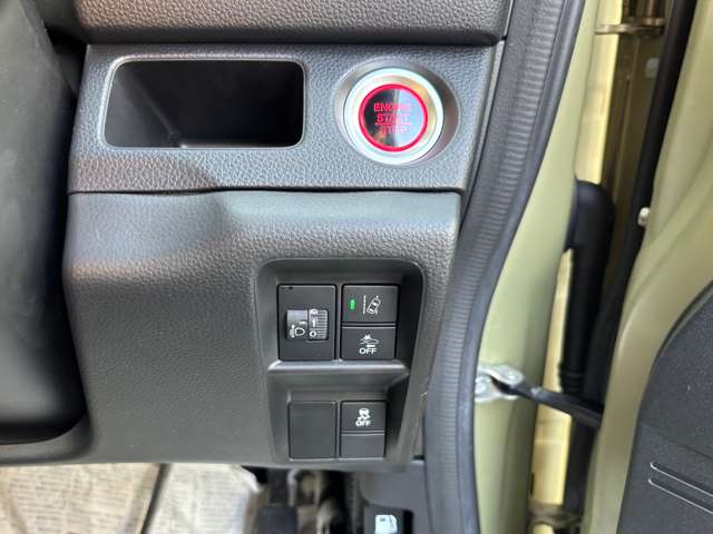 Honda N-VAN 12