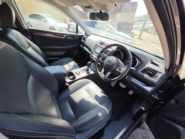 Subaru Legacy Outback 6