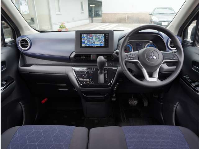 Mitsubishi eK X 9