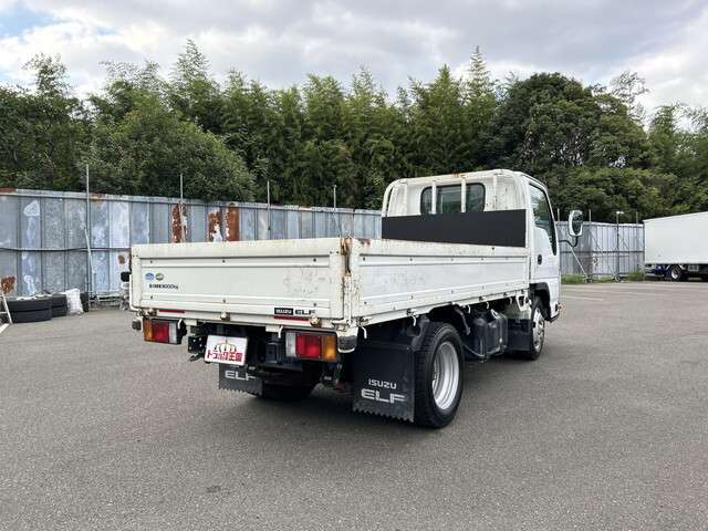 Isuzu Elf 2
