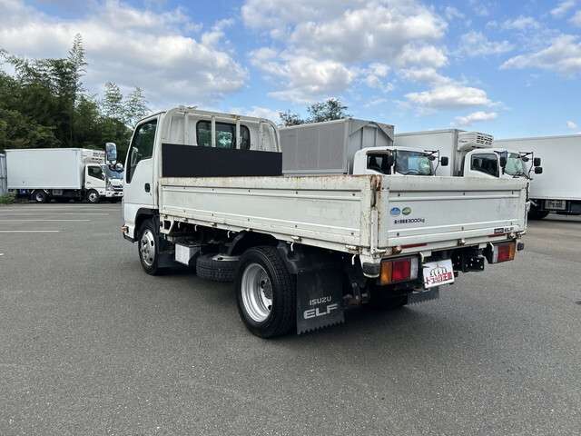 Isuzu Elf 3