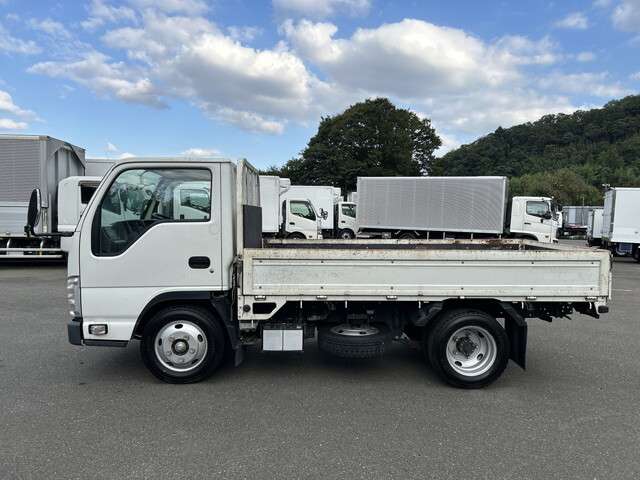 Isuzu Elf 4
