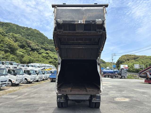 Isuzu Elf 12