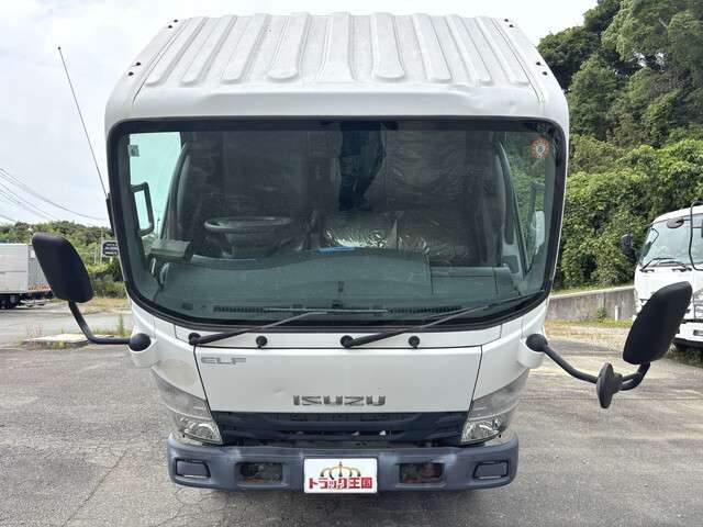 Isuzu Elf 6