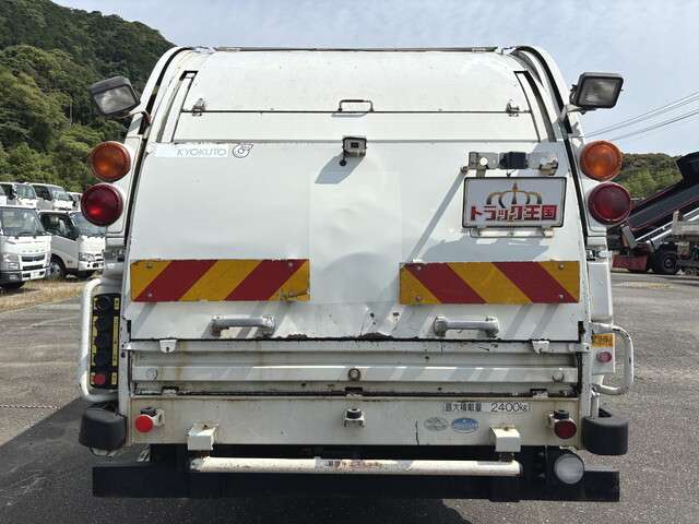 Isuzu Elf 7