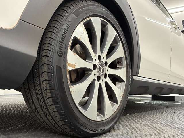 Mercedes-Benz E-Class All-Terrain 4