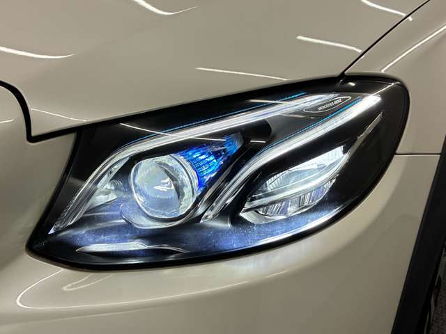 Mercedes-Benz E-Class All-Terrain 9