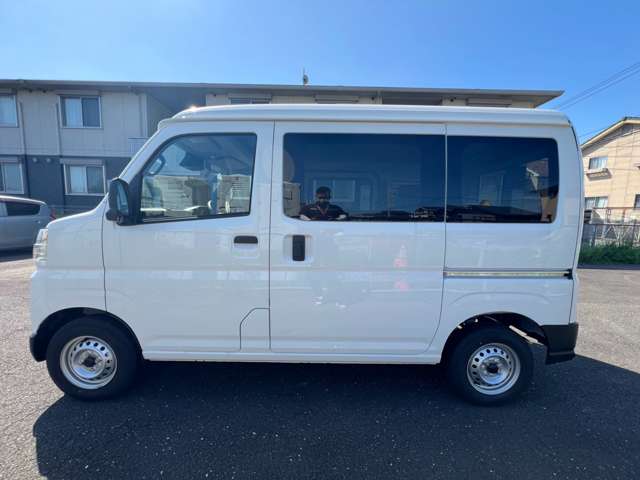 Daihatsu Hijet Cargo 10