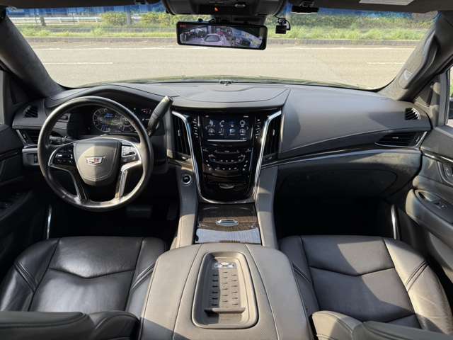 Cadillac エスカレード 11