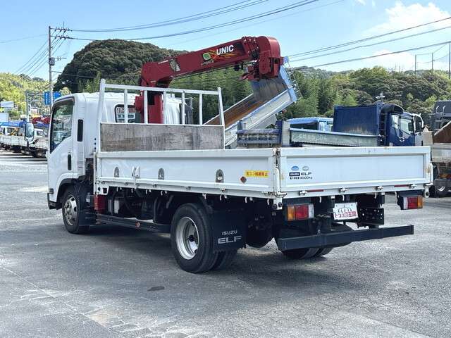 Isuzu Elf 2
