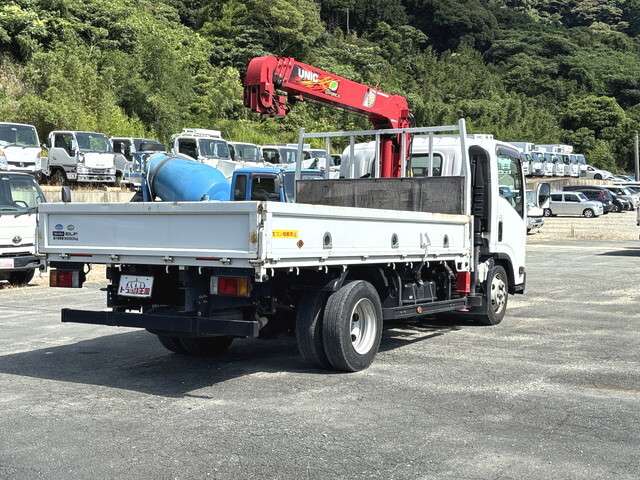 Isuzu Elf 8