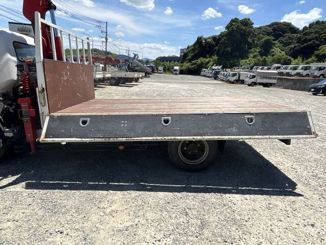 Isuzu Elf 12