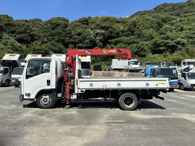 Isuzu Elf 4