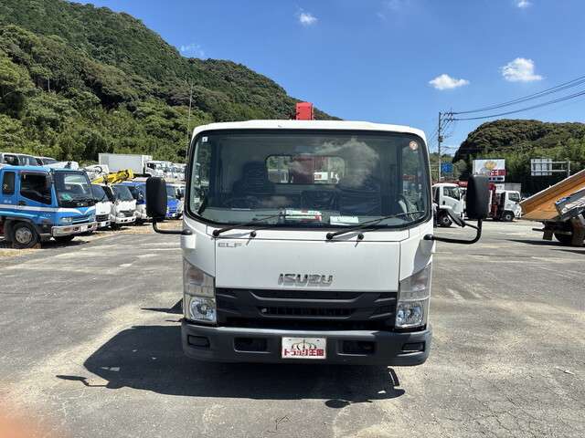 Isuzu Elf 7
