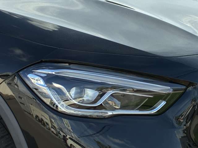 Mercedes-Benz GLA-Class 8