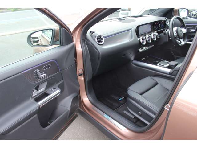 Mercedes-Benz EQA 10