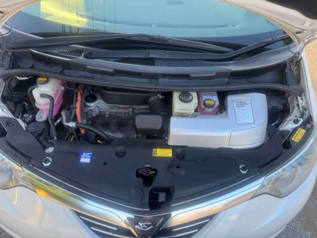 Toyota Estima Hybrid 4