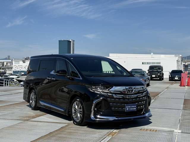 Toyota Alphard 3