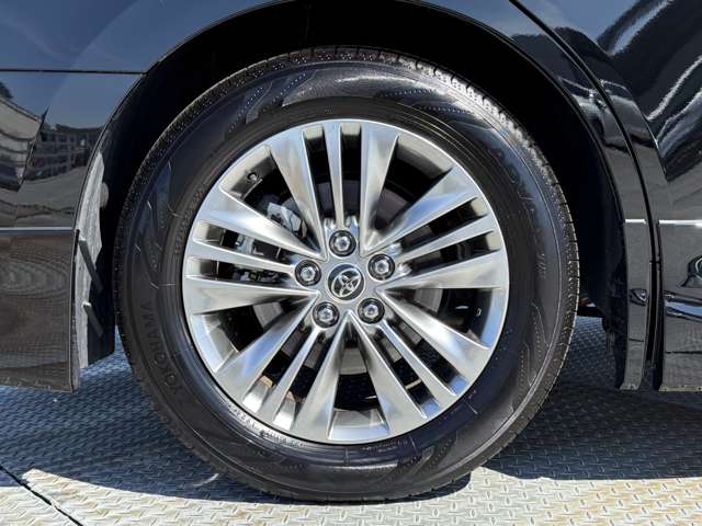 Toyota Alphard 9