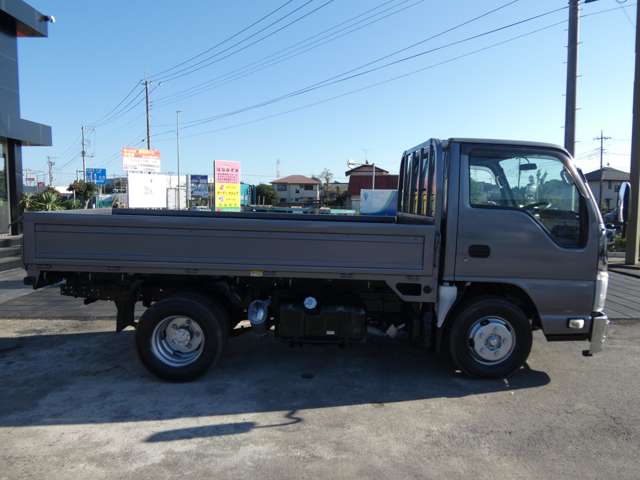 Isuzu Elf 6