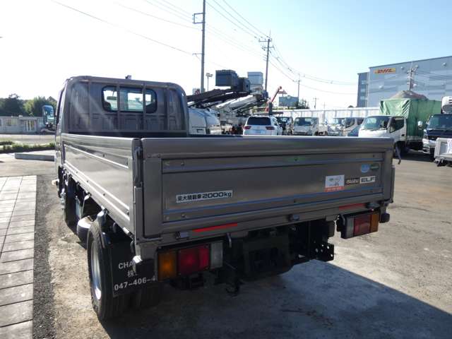 Isuzu Elf 9